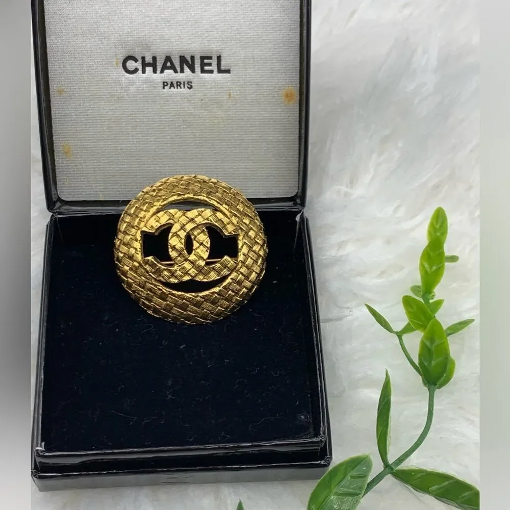 Vintage Chanel Gold Woven Logo Brooch